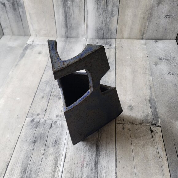 Ikebana Art Pottery Triangle Vase Signed by Artist - Picture 2 of 7